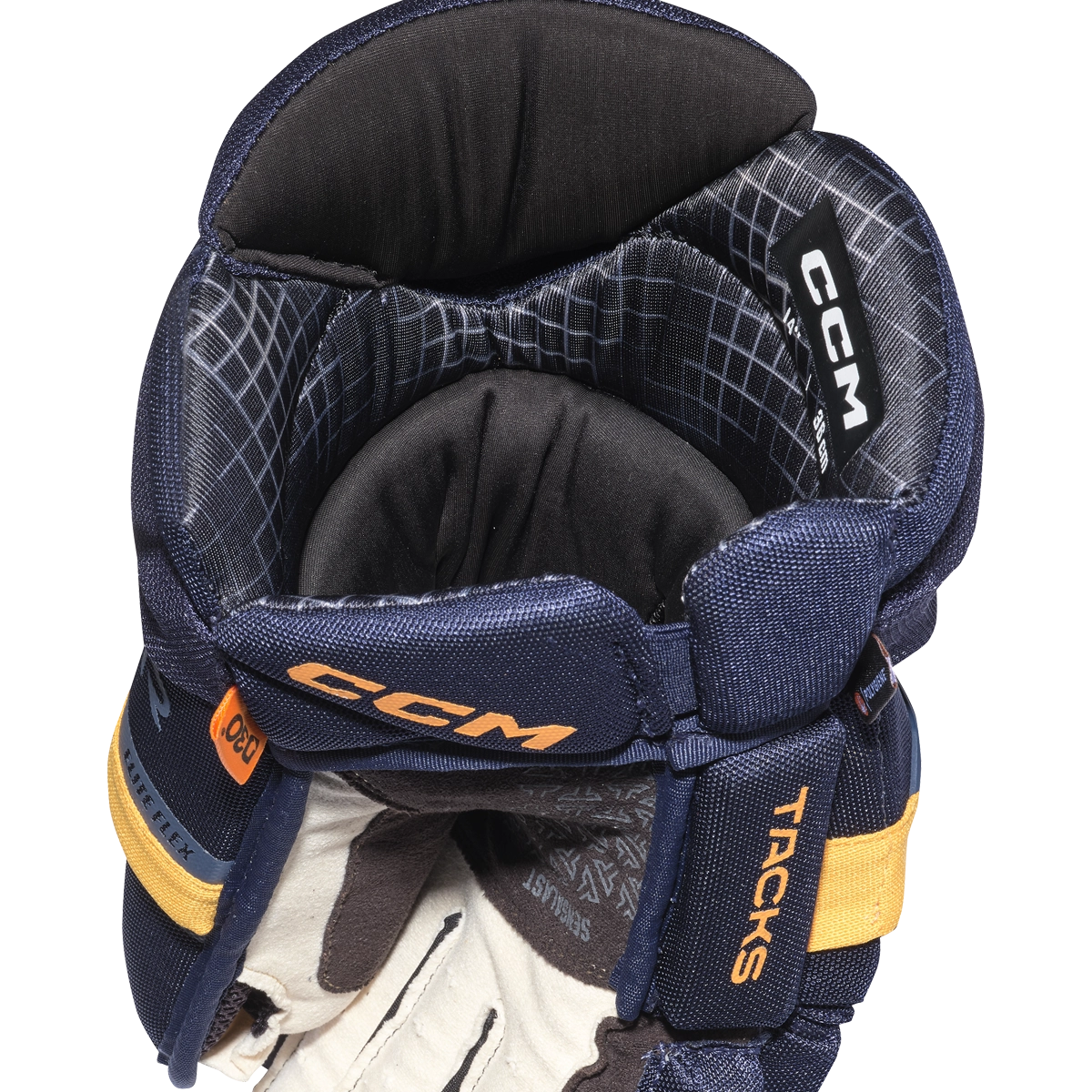 CCM Tacks XR Hockey Glove - Junior